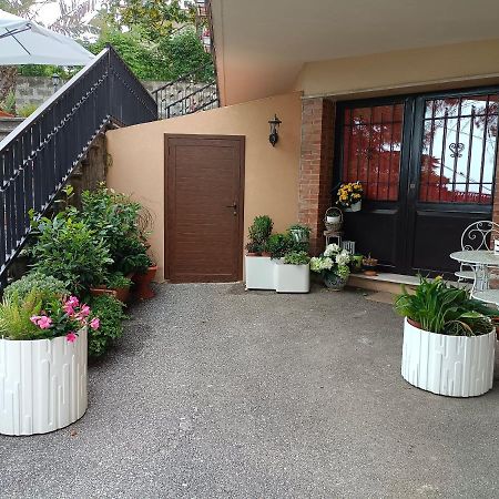 Villa Sant'Andrea 트레카스타니 외부 사진